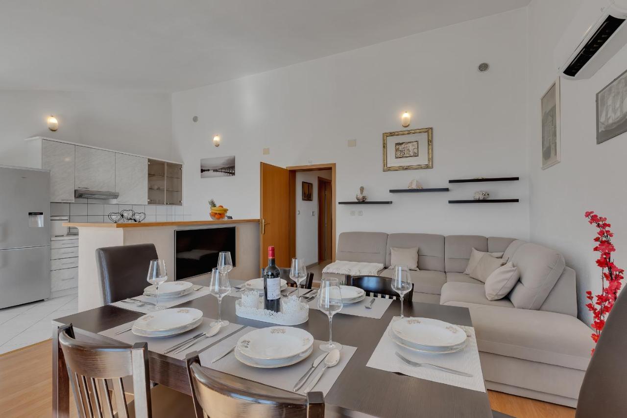 Apartman Sara Baška Voda Exteriér fotografie