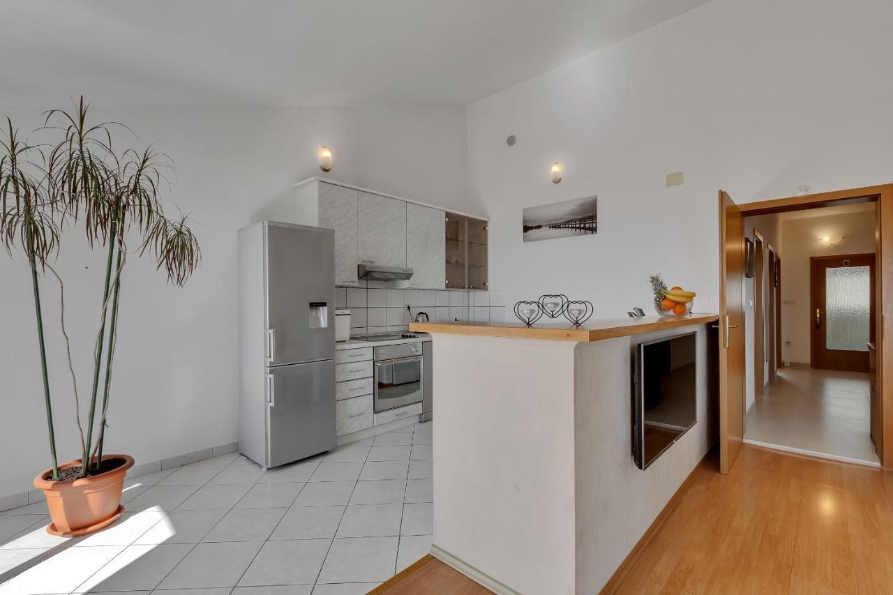 Apartman Sara Baška Voda Exteriér fotografie